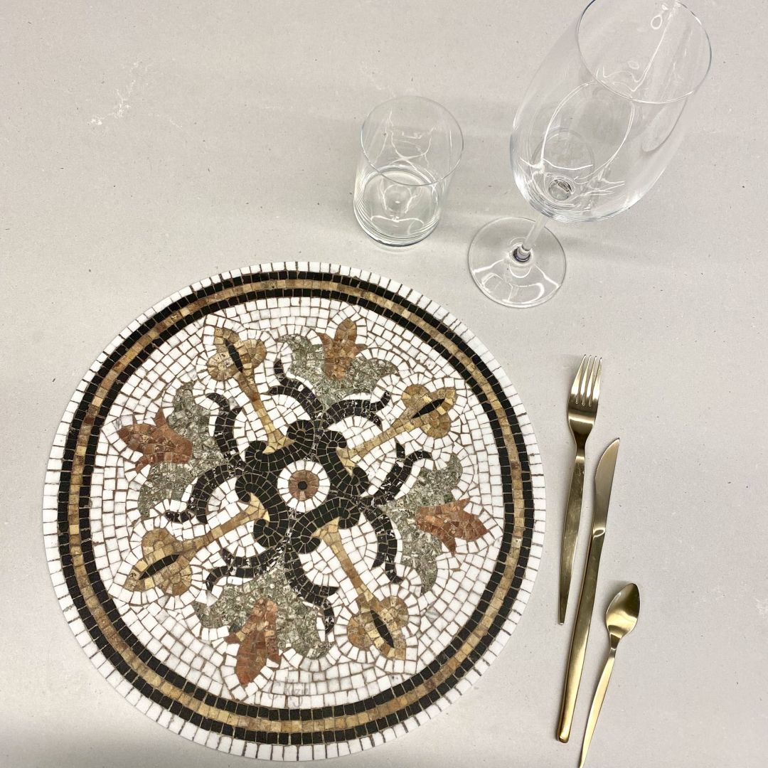 Round Mosaic vinyl placemat Helena